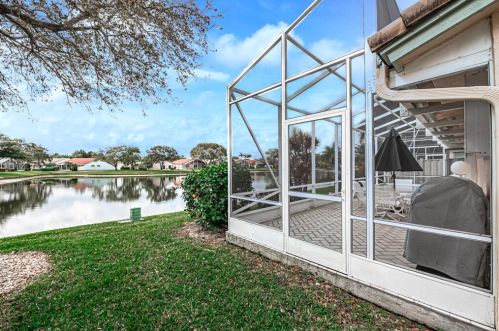 9743 Harbour Lake Cir, Boynton Beach, FL 33437-3816