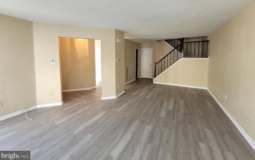 39 Portsmouth Ct, Southampton PA  18966-2621 exterior