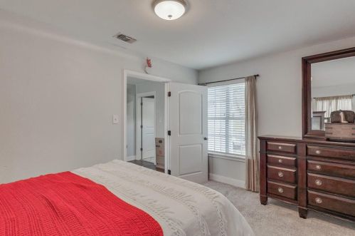 3731 Falls Dr, Dallas TX  75211-6124 exterior