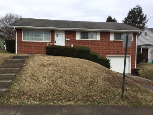 118 Philadelphia Ave, Lake Ridge, WV 26330-1562