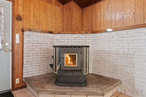 341 Grandview Ave, Menasha WI  54952-2225 exterior