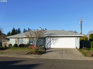 612 6th Pl, Barlow, OR 97013-7715