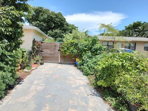 105 7th Ave, Delray Beach, FL 33483-5244