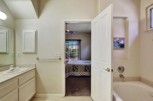 236 Scotia Pne Cir, Grass Valley CA 95945-5420 exterior