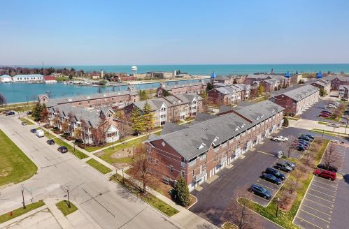 418 56th St, Kenosha WI  53140-3784 exterior