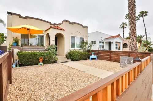 4774 Oregon St, San Diego, CA 92116-1338