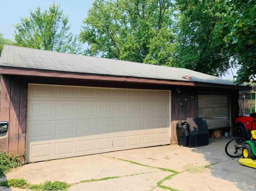 842 15th Ave, Green Bay, WI 54304-2504