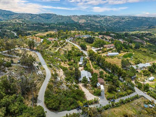 29079 Aerie Rd, Valley Center CA  92082-5728 exterior