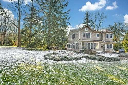 7 Sunken Meadow Rd, Northport NY  11768-2718 exterior