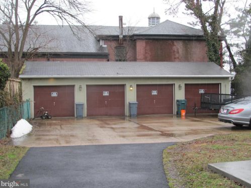 21 Collingswood Ave, Camden NJ  08107-1203 exterior