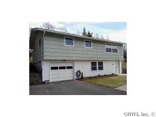 4422 Outlook Dr, Syracuse, NY 13215-2440