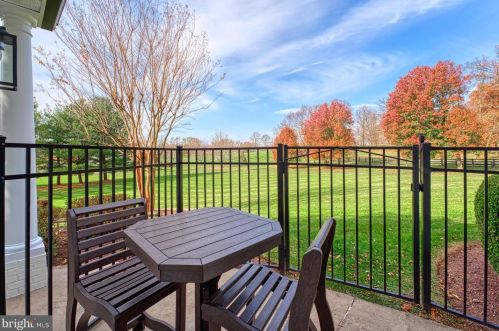 40280 Spectacular Bid Pl, Leesburg VA  20176-7173 exterior