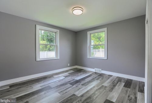 398 Lockwillow Ave, Harrisburg PA  17112-2557 exterior