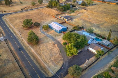 8730 El Modena Ave, Elverta, CA 95626-9565