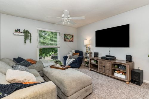 3230 Laurel Oak Ct, Covington, KY 41017-3359