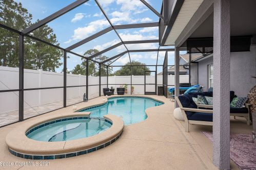 687 Peachtree St, Titusville, FL 32780-7763