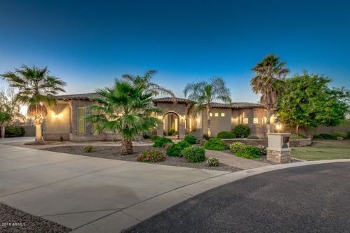2776 Meadowview Ct, Gilbert, AZ 85298-4840