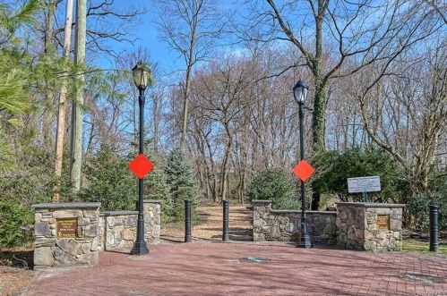 120 Albemarle Rd, White Plains NY  10605-3304 exterior