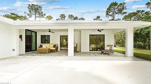 5345 Hawthorn Woods Way, Naples FL  34116-5023 exterior