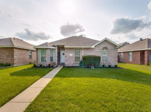 307 Pemberton Dr, St Paul, TX 75098-5397