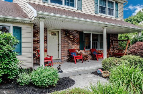 1479 Woodview Rd, Yardley, PA 19067-5780
