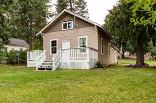 208 Weaver St, Rockford, WA 99030-5007