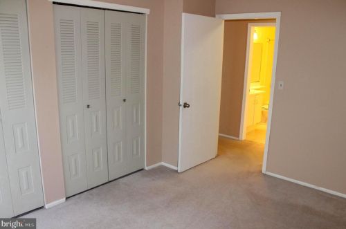 17 Mendrey Ct, Lawrence Township NJ  08648-2661 exterior