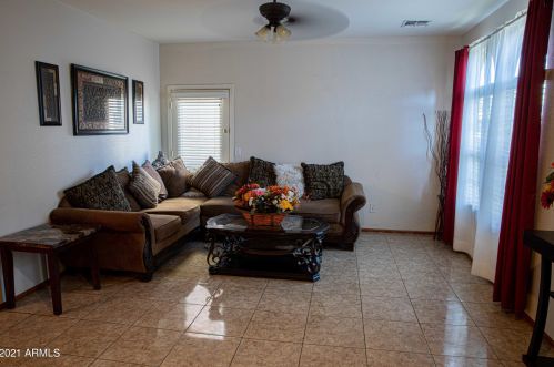 7752 Bonitos Dr, Phoenix AZ  85035-5076 exterior