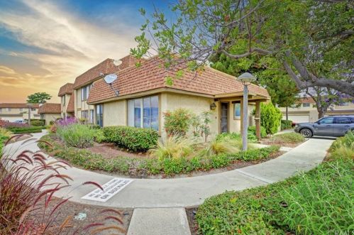 8657 Santa Margarita Ln, Buena Park, CA 90623-2322