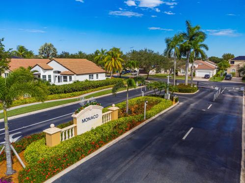 18844 29th Ct, Hollywood FL  33029-2403 exterior