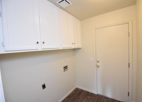 1040 Fallon Woods Way, Rio Linda CA  95673-2430 exterior