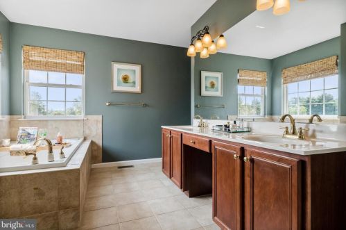 16 Livingston Ln, Lumberton Township NJ  08048-6210 exterior