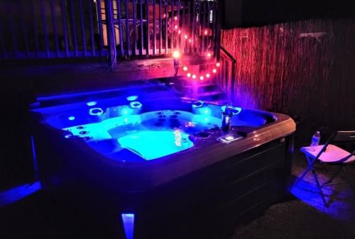 15 Great Pond Rd, Kingston NH  03848-3757 exterior