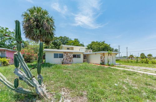 1575 14th Ct, Vero Beach, FL 32960-3609