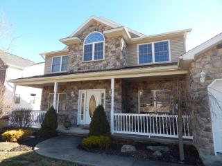127 Saint Charles Pl, Hazle Township, PA 18202-2978
