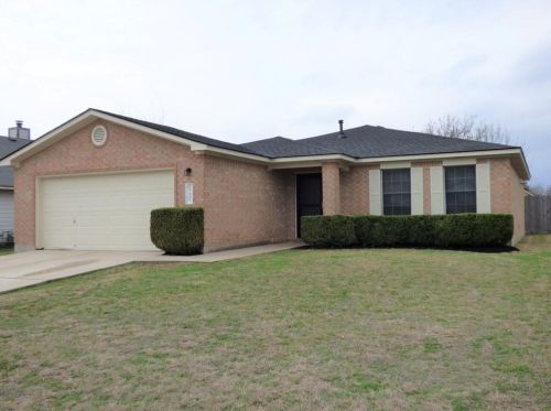117 Hunter Rex Way, Uhland, TX 78640-5367