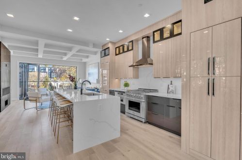 1419 10 St, Washington DC 20001-3214 exterior