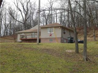 22 Yusko Dr, Claysville, PA 15323-1394