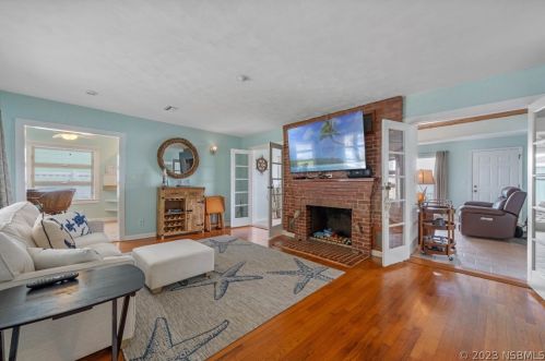 5959 Riverside Dr, Daytona Beach FL 32127-6445 exterior