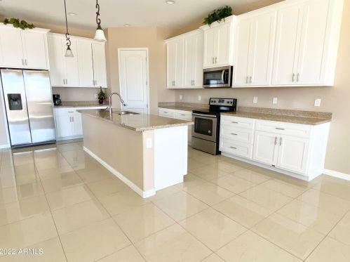 36843 Indian School Rd, Tonopah AZ  85354-8085 exterior