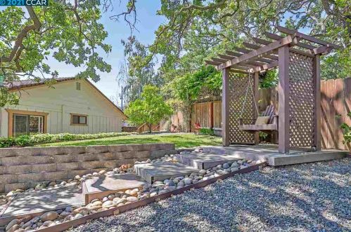 1030 Pine Meadow Ct, Pacheco CA  94553-4739 exterior