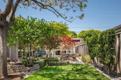 3225 Karen Ave, Long Beach, CA 90808-4306