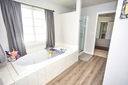 26709 Lakeview Dr, Helendale CA  92342-7806 exterior