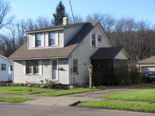 132 2nd St, Youngsville, PA 16371-1411