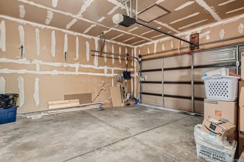 994 Nome St, Denver CO 80014-1850 exterior