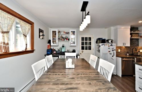 311 Independence Rd, Norristown PA  19403-4021 exterior