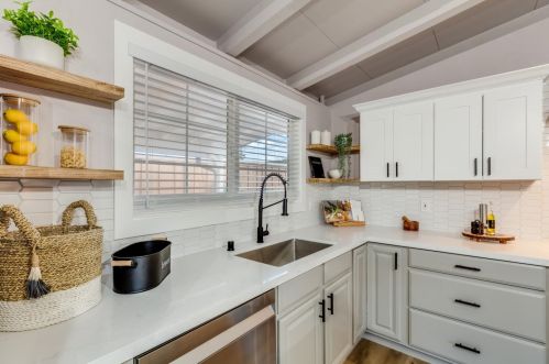 774 Lakewood Dr, Sunnyvale CA  94089-2505 exterior