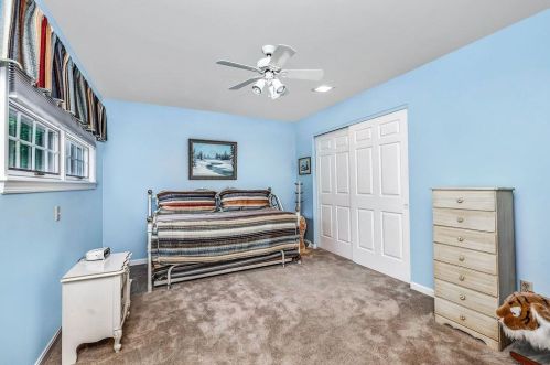 2002 Beechcroft Ct, Cincinnati OH 45233-1713 exterior