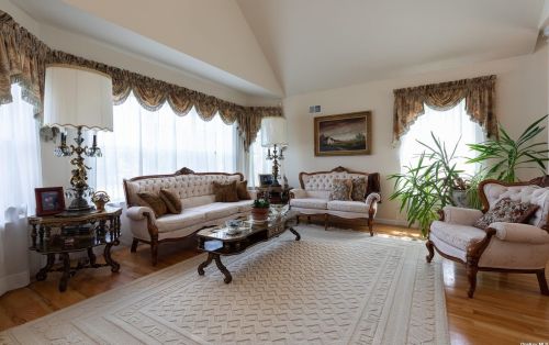 4 Arborvitae Ln, Miller Place NY  11764-3021 exterior