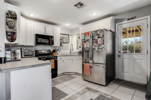 13040 West Dr, Desert Hot Springs CA  92240-5647 exterior